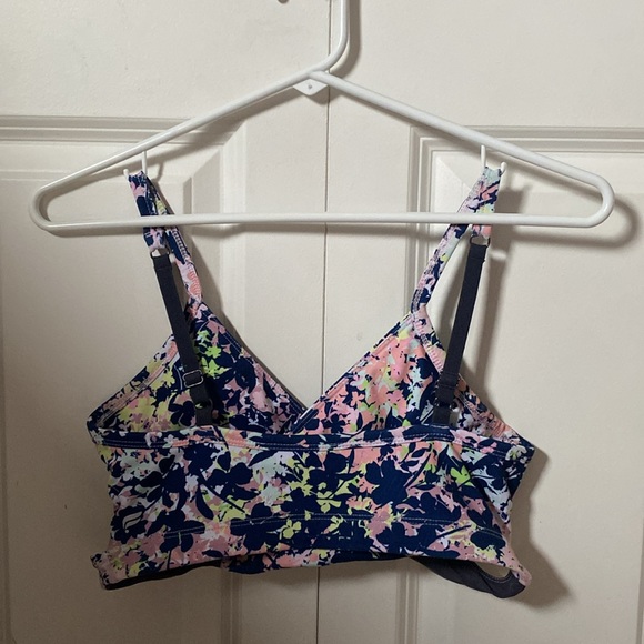 Fabletics Small Patterned Sports Bra - Picture 2 of 4